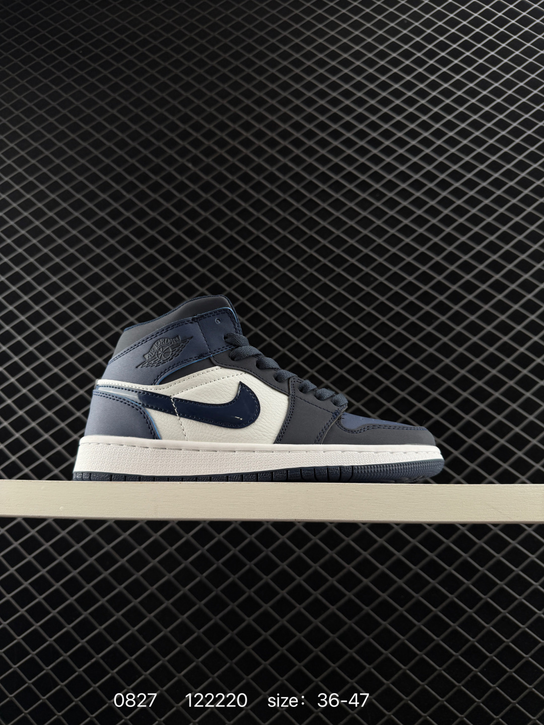Air Jordan 1 Mid ”Grey Sail“